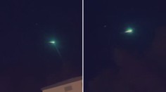 Nebe v Austrálii osvítila zelená záře. Vědci tápou, co byla ohnivá koule zač