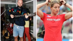 Písničkář Pokáč si vzal bývalou atletku, gratuloval mu i ženáč Plekanec