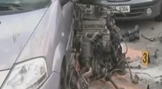 Z auta vyletěl motor. Zastavil pražskou magistrálu