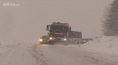 Sledovali jsme ON-LINE: České silnice trápí sníh a dopravní nehody