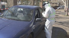 Aktivních případů v ČR je přes 100 tisíc. Nakazil se i Zemanův poradce