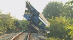 Prokletá trať: Na místě tragédie vykolejil i nehodový vlak!