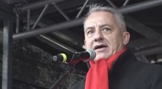 Sociální dialog je hledání společné cesty, řekl Středula na demonstraci. Opozice navrhuje rezignaci premiéra
