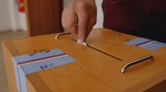 VÍKEND: Putování a sčítání volebních hlasů