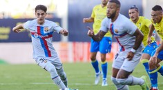 Barcelona zabrala až ve druhé půli, v Cádizu se i přes neštěstí dohrálo