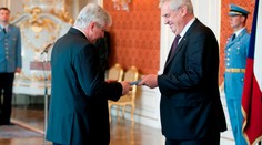 RUSNOKOVA OSTUDA: "Ty vole, já se třepu, abych tam nemusel jet," šokoval premiér o pohřbu Mandely. To musíte slyšet!