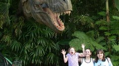 Na zahradě řádí dinosauři!