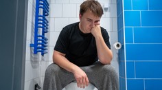 Muž nebyl měsíc na záchodě, potom tragicky zemřel. Důvod všechny šokoval