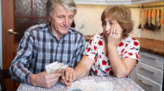 Dávky se zásadně mění a lidé stále nevědí, kolik dostanou. Překvapivé vyjádření úřadu