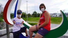 Vlajkonoši české paralympijské výpravy budou Eva Datinská s Arnoštem Petráčkem