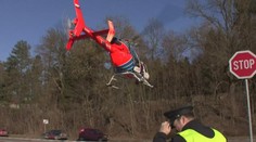 HRŮZA na silnicích: Mrtvý po čelní srážce, kolony na D5