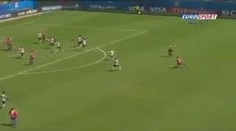 HRUBÁ CHYBA: rozhodčí na MS fotbalistek neviděli jasný gól. VIDEO