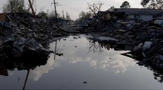 New Orleans žije znovu ve strachu. Tropická bouře Isaac se blíží
