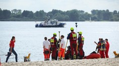 Rodinná tragédie. Před zraky rodičů se v Labi utopila desetiletá dcera