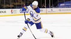 Velký přestup pro Boston! Pastu a spol. posílí hvězdný Hall z Buffala