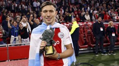 Manchester United hlásí další posilu. Za více než miliardu přivedl obránce z Ajaxu
