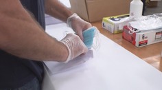 Pošta zveřejnila návod pro důchodce. Vysvětlila, kdy nesmí roušky použít