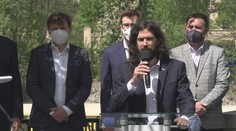 Piráti řeší vnitrostranické spory veřejně. Je to chyba, míní politolog