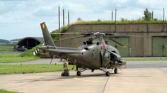 Záhadná nehoda: Belgický pilot vypadl při výsadku z helikoptéry
