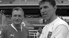Smutek kouče Šilhavého. Zemřel jeho starší bratr Karel, hrál i za Plzeň