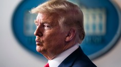 Trump hodlá vyhlásit výjimečný stav a použít armádu k hromadným deportacím