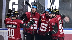Pardubice promrhaly dlouhou přesilovku. Sparta srovnává sérii, Vary odvrátily vyřazení
