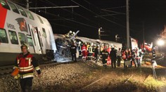 U Vídně se srazily vlaky, zranění lidé zůstali uvězněni ve vagonech