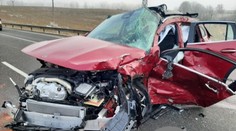 Nehoda na Vysočině: Při srážce osobního a nákladního auta zemřel  člověk