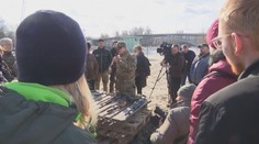 Čím dál víc Ukrajinců se připravuje na válku. Opatření přijímají i vzdálená města