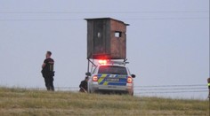 Muž, který měl přejet svou přítelkyni, skončil ve vazbě. Policistům se sám udal