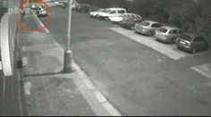 Lupiči vykradli auto! Netušili, že je vidí POLICEJNÍ KAMERA!
