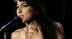 Amy Winehouse omdlela a musela do špitálu