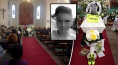 Bílá rakev, plný kostel: Lidé se naposledy loučili s Adamem (†14)