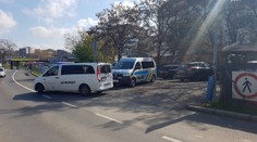 Tragédie v Praze: Na parkovišti v autě našli mrtvého policistu!