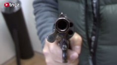 Unikátní zbraň za statisíce má policie, majitel si ji nevyzvedl
