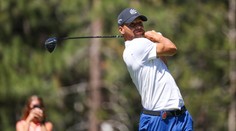 Basketbalista Curry zazářil na golfovém turnaji, trefil se ze 140 metrů