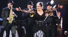 Dagmar Pecková a její Mackie Messer boří Lucernu