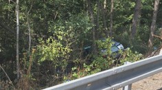 Vteřina a řidič vyletěl z dálnice D1 do lesa, na místě zemřel