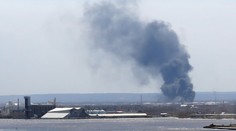 Rafinerií ve Wisconsinu otřásla mohutná exploze, 20 zraněných