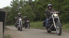 Německo rozjelo razii na motorkářské gangy. Do akce vyrazilo 1 200 policistů