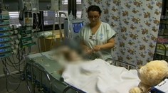 Chraňte děti před nebezpečnými baterkami! Spolknutí ohrožuje život