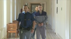 Muž brutálně napadl sousedku, pořezal ji v rozkroku. Dostal 20 let