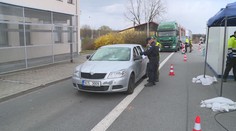 Jak dlouho budou uzavřené hranice? Měsíce, roky? Politici se neshodnou