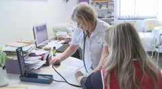 Porodnice přišla se zásadní změnou pro maminky. Vyšetřit je mohou i přes mobil