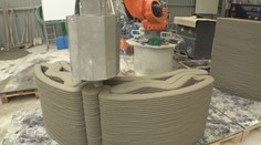 Česká firma tiskne betonové zábrany. Mají pomoci v bojích na Ukrajině