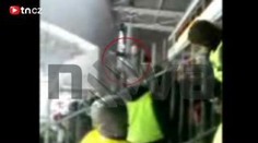 Fanoušek Sparty hajloval při zápasu. EXKLUZIVNÍ VIDEO