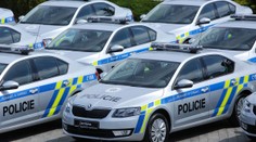 Policisté nesmí jezdit vraky! Hamáček zuří kvůli zrušené zakázce na auta