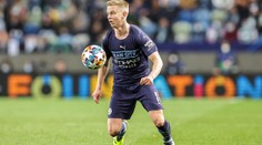 Drsný vzkaz od fotbalisty City. Putine, ty zrůdo, napsal Ukrajinec na sítích