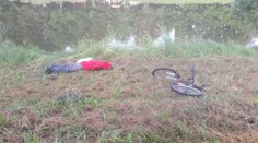 "U stezky leží zraněný cyklista," volali policisty. Nestačili se divit!