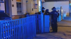 Muž s nožem v Plzni zaútočil na skupinu lidí. Vadilo mu, že jsou hluční
